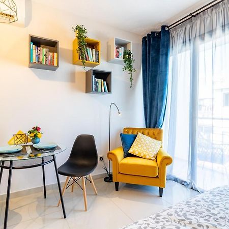 Light House - Seafront Cosy Studio With Library Pafos Exterior foto